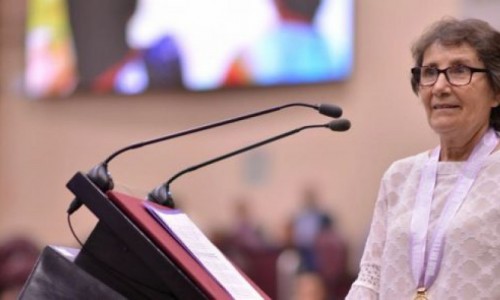 Entrega Congreso a Mar&iacute;a L&oacute;pez el Premio Estatal a la Mujer Veracruzana